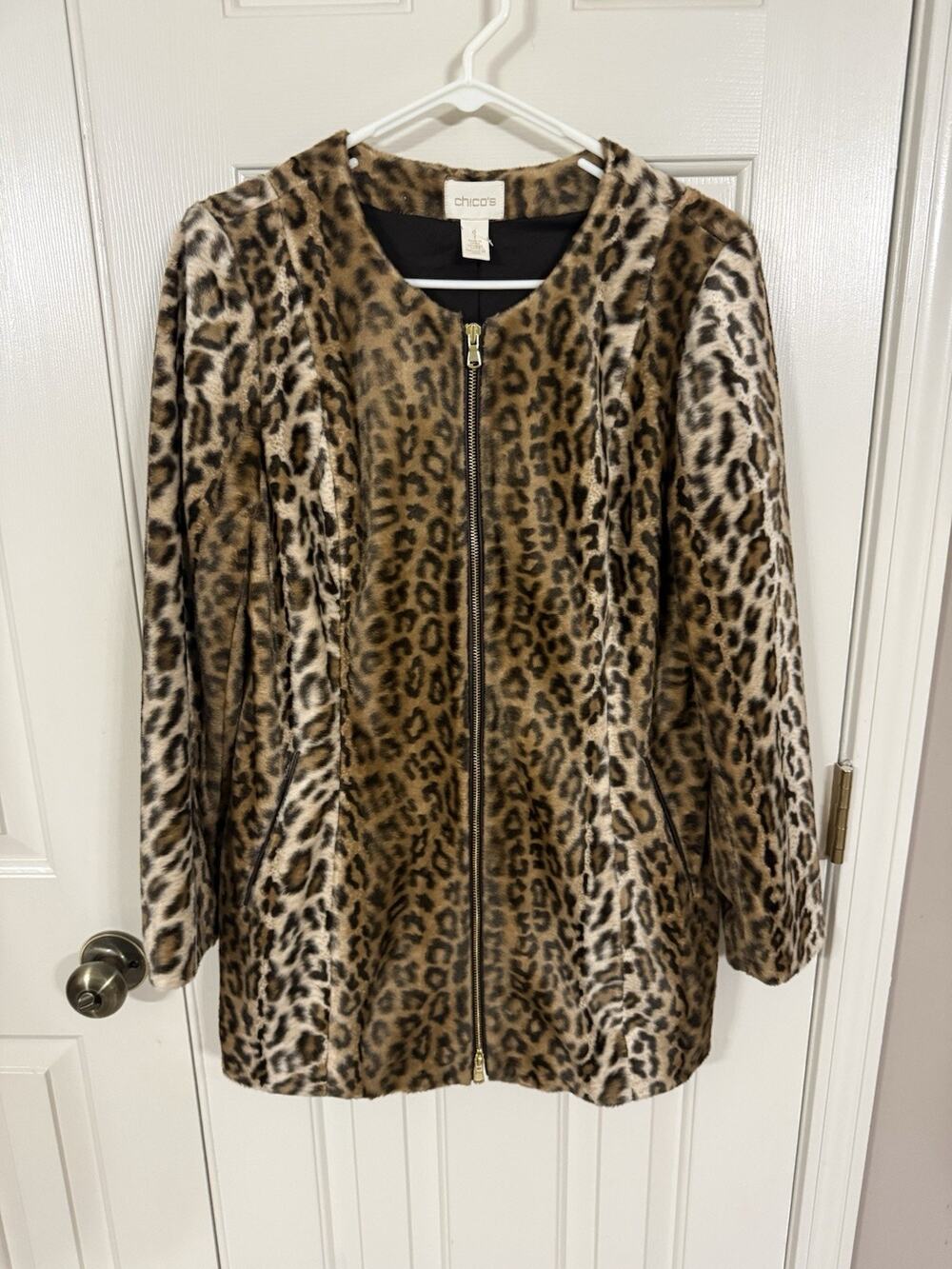 Chicos Women's Faux Fur Leopard Jacket Full Zip Coat Pockets Lined Size 1 /M